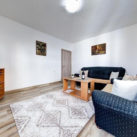 Libra Apartments Τίβατ Εξωτερικό φωτογραφία